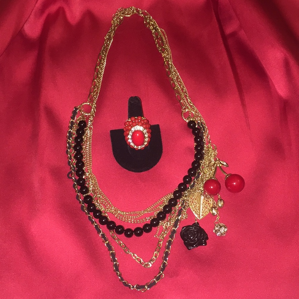 Bebe Necklace  Set
